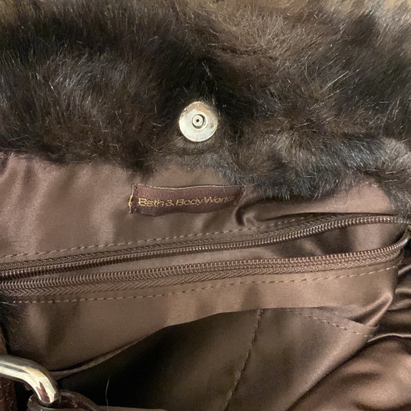 BATH BODY WORKS CHOCOLATE BROWN FAUX FUR LARGE TOTE:LINED/w POCKET: 17x17 - Picture 5 of 5